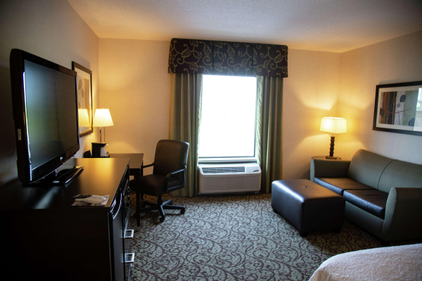 Best offers for Hampton Inn & Suites Sharon West Middlesex 