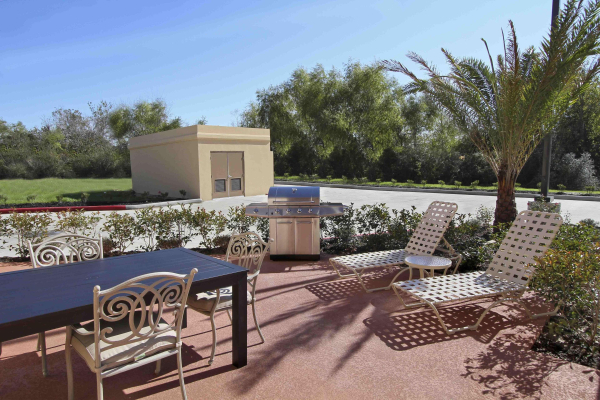 Best offers for Hampton Inn and Suites Winnie Winnie