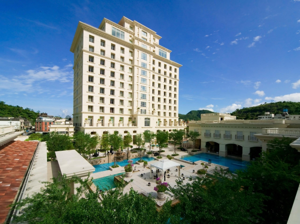 أفضل العروض ل منتجع رسل كولد و هوت سبرينجس س يواو سواو