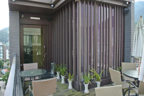 أفضل العروض ل سكيلنايتبيد اند بريكفاست نانتو