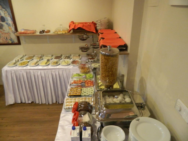 Best offers for Crowded House Canakkale