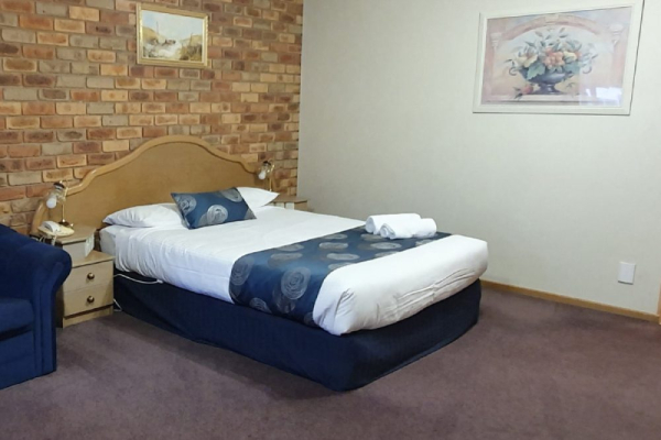 Best offers for Pines Country Club Motor Inn Shepparton