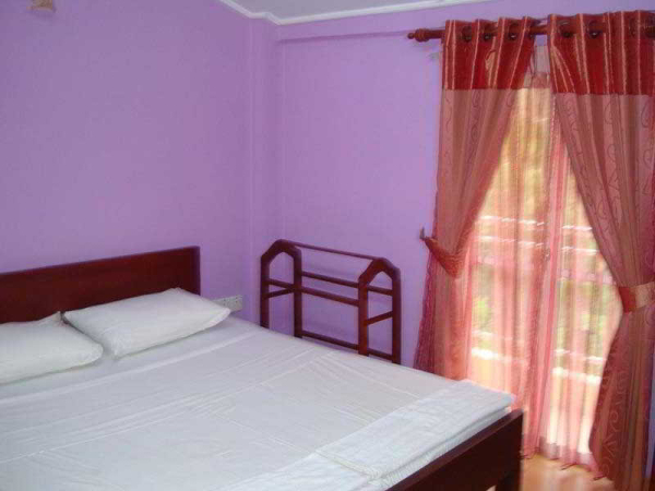 Best offers for Lux Etoiles Jaffna