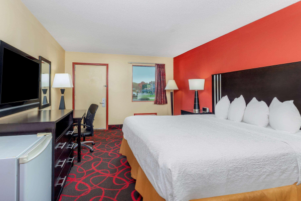 Best offers for Travelodge by Wyndham Richmond IN Richmond