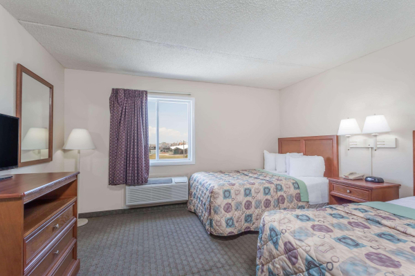 Best offers for Days Inn & Suites by Wyndham Wildwood Delaware 