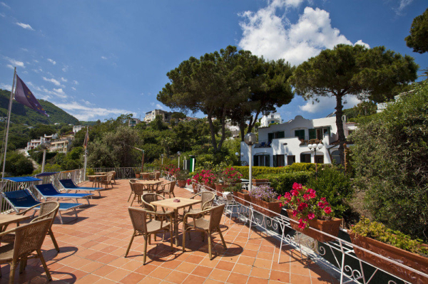 Best offers for Don Felipe Neapolitan Riviera