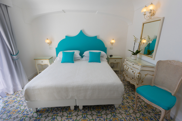 أفضل العروض ل  شاطى نابولى