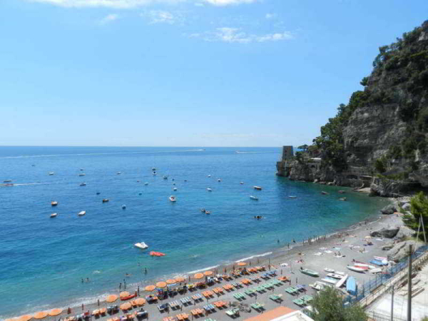 أفضل العروض ل لا دولس فيتا شاطى نابولى