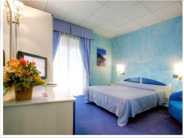 أفضل العروض ل لا ن يويت شاطى نابولى