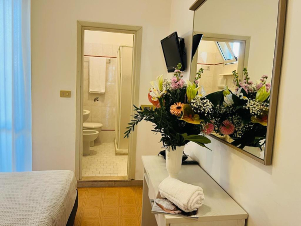 أفضل العروض ل فندق اارا ليفينج ريميني