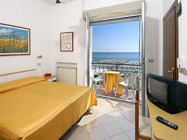 أفضل العروض ل فندق لانجومار سرفيا ريميني