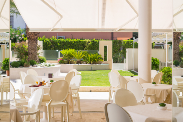 أفضل العروض ل لانا ريكيوناك يوا سباانليادالتس +12 ريميني