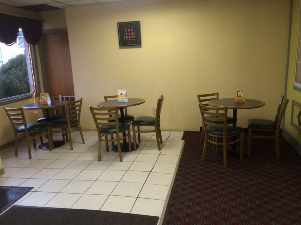 Best offers for Econo Lodge Airport Reading