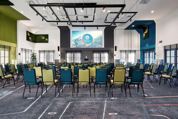 Best offers for Carlton President Utrecht