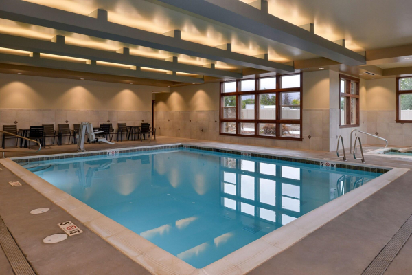 أفضل العروض ل Best Western Plus High Country Inn أوجدن 