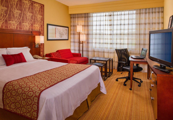 أفضل العروض ل كورتيارد لونجاسلاند ماكارثار مطار نيويورك