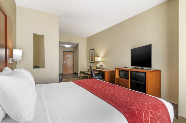 Best offers for Comfort Suites Brunswick Brunswick 