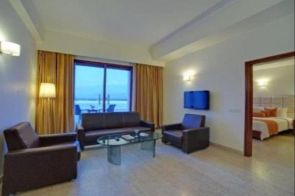 أفضل العروض ل رويال ساروفار بورتيكو سيليجاري شيليجوري