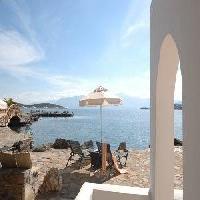 أفضل العروض ل مينوس بيتشارت اييوس نيكولاوس