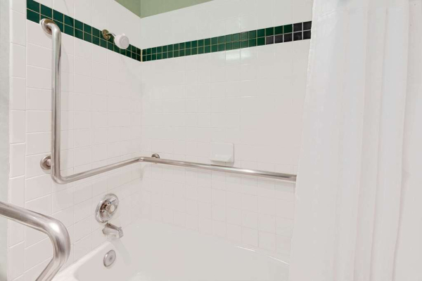 أفضل العروض ل تري فندق و اجنحه فندقيهالب يوكرك يونيفرسيتي