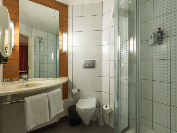 Best offers for ibis Samara Samara