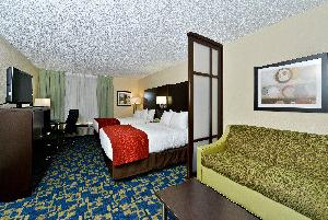 COMFORT INN & SUITES NEAR UNIVERSAL ORLANDO RESORT-CONVENTION CENTER