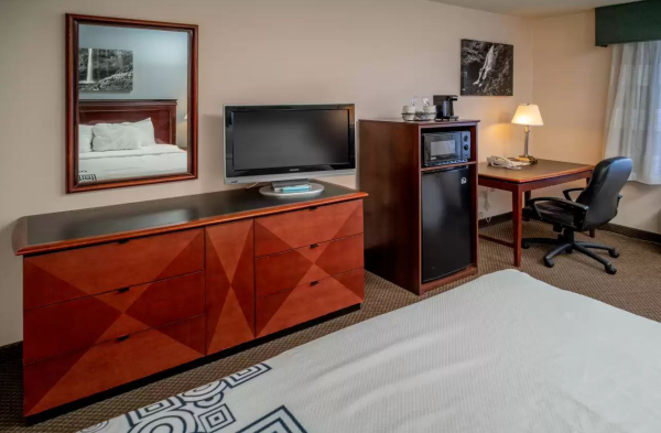 Best offers for Best Western Huntington Mall Inn Huntington 