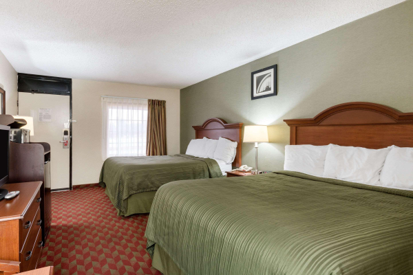 Best offers for Econo Lodge Huntington Huntington 