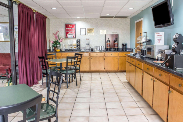 أفضل العروض ل كونو فندق هندرسونا-85 هندرسون 