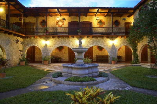 Best offers for Del Patio Tikal