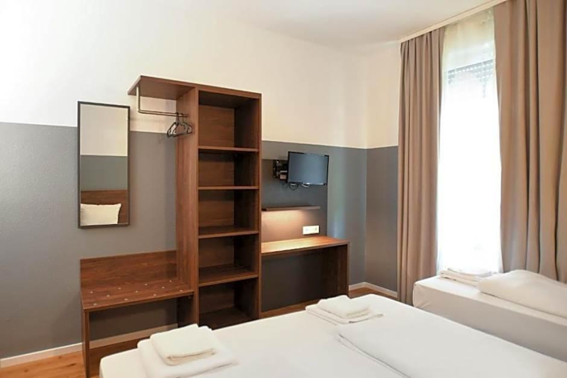 Best offers for Apadana Hotel Frankfurt
