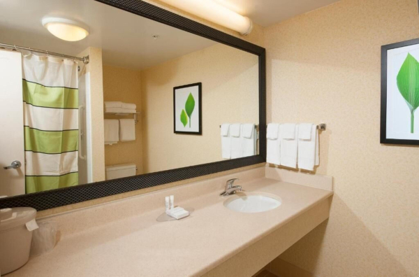 Best offers for Fairfield Inn & Suites Brunswick Brunswick 