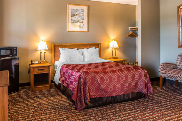 Best offers for Econo Lodge Lakeside Cheboygan 