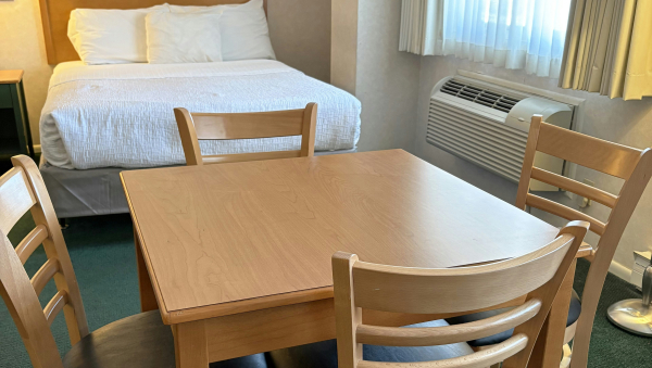 Best offers for Magnuson Grand Pioneer Inn and Suites Cheboygan