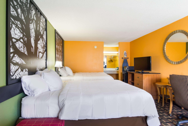 Best offers for Super 8 by Wyndham Darien Brunswick 