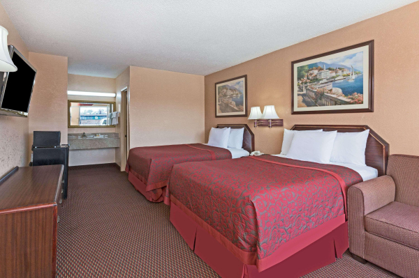 أفضل العروض ل Days Inn By Wyndham Waycross وايكروس 
