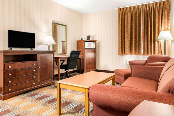 Best offers for Quality Inn & Suites Miamisburg - Dayton South Dayton 