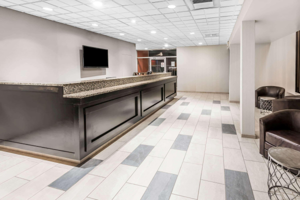 Best offers for Howard Johnson Hotel by Wyndham Milford/New Haven Connecticut State Prison 