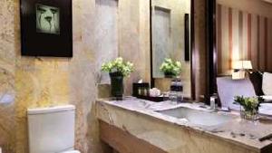 DOUBLETREE BY HILTON SUKHUMVIT BANGKOK