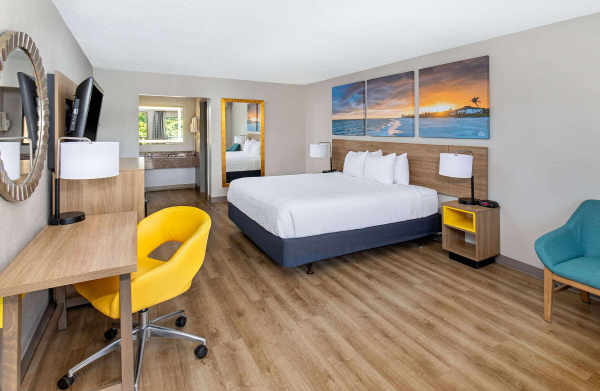 Best offers for Days Inn by Wyndham St George Charleston 