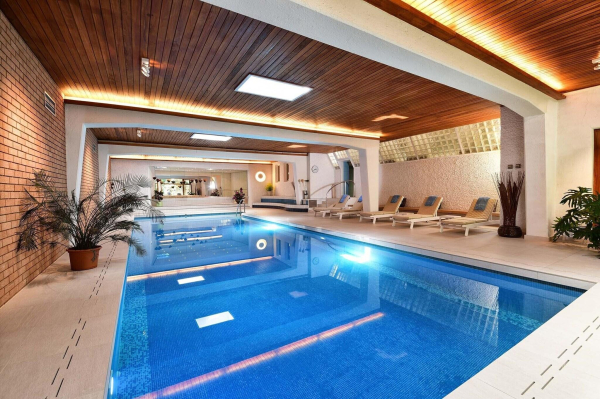 أفضل العروض ل مونا