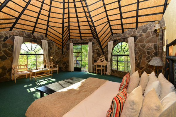 أفضل العروض ل Matobo Hills Lodge بولافايو 