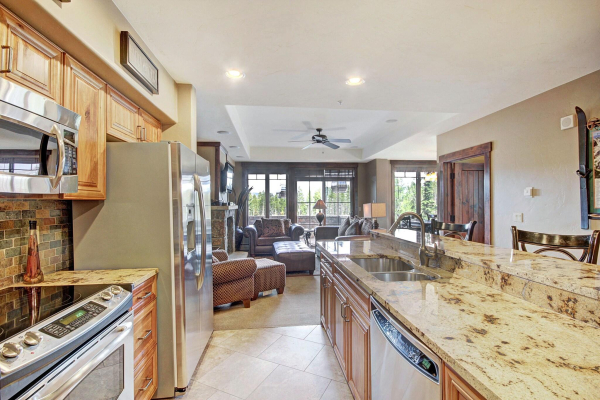 Best offers for Crystal Peak Lodge Breckenridge 