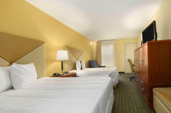 Best offers for Days Inn By Wyndham Brunswick/St. Simons Area Brunswick 