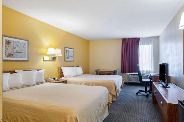 Best offers for Rodeway Inn & Suites Blanding Blanding