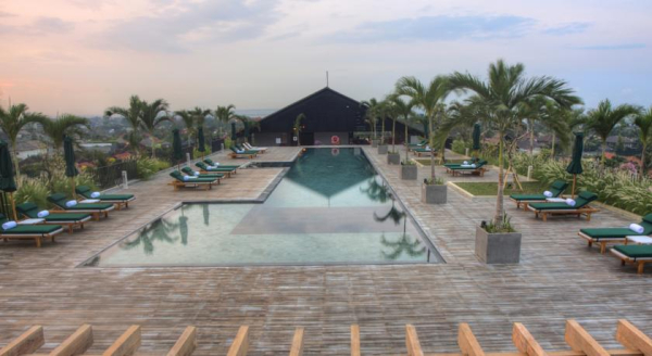 أفضل العروض ل كروس بااشا بالي سمينياك جزيرة بالي