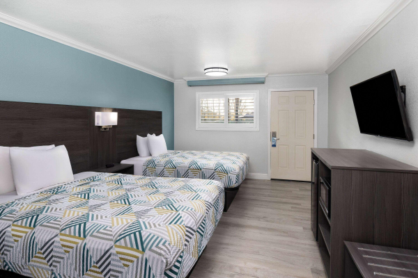 Best offers for Travelodge By Wyndham Lemoore Near Naval Air Stati Central Valley