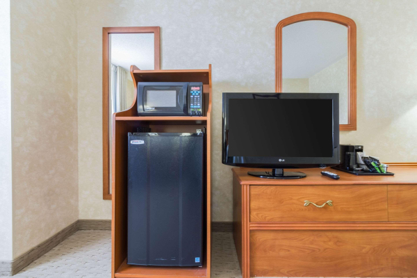 Best offers for Quality Inn Marshal Marshall