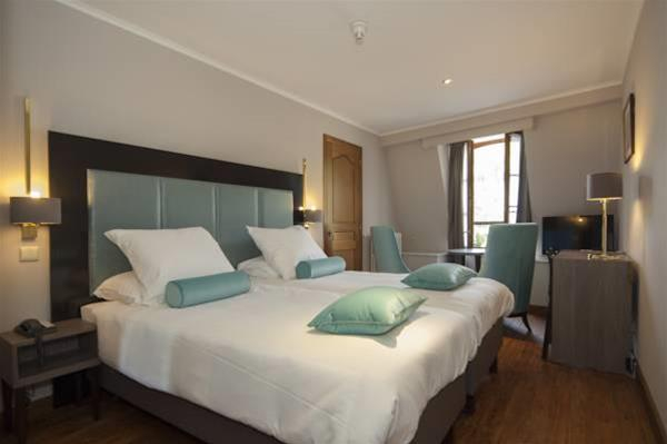 Best offers for Hotel de la Poste - Relais de Napoleon III Antwerp