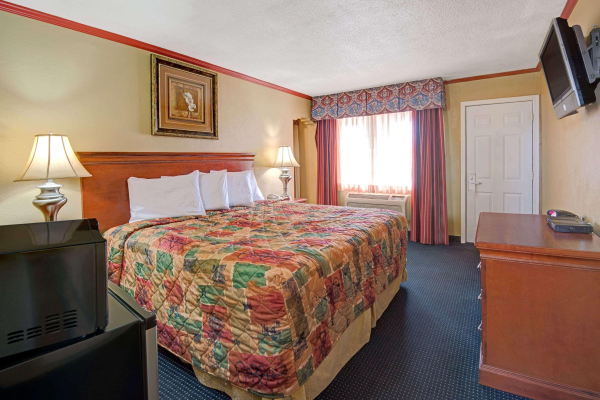 Best offers for Days Inn by Wyndham Albuquerque Downtown Albuquerque 
